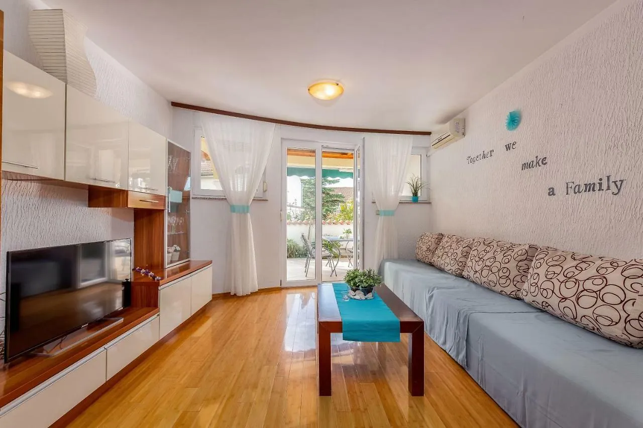 Apartments Lulic Crikvenica 0*,