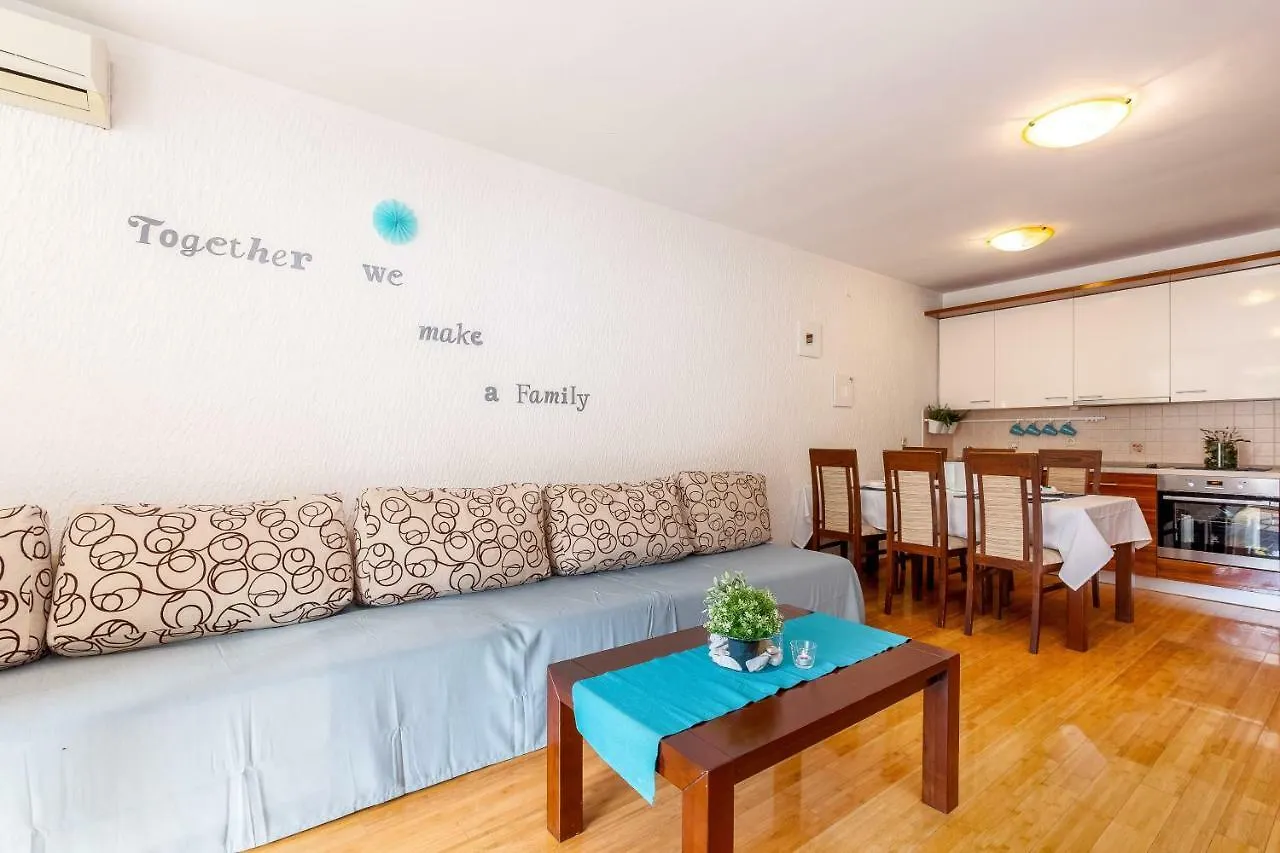 Apartments Lulic Crikvenica 0*,  Croatia